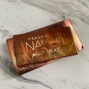 BRAND NEW IN BOX— Urban Decay Naked Petite Heat Eyeshadow Palette